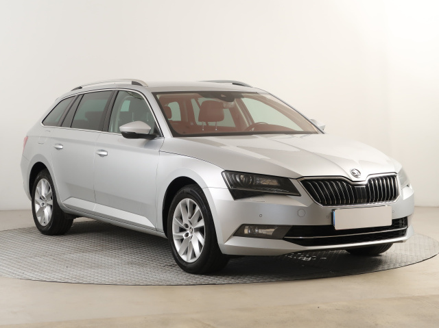 Škoda Superb 2019