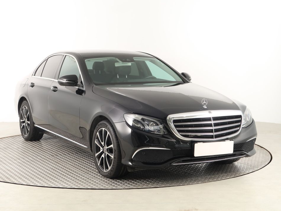 Mercedes-Benz E - 2017