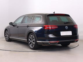 Volkswagen Passat - 2016