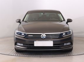 Volkswagen Passat - 2016