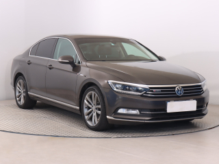 Volkswagen Passat, 2016
