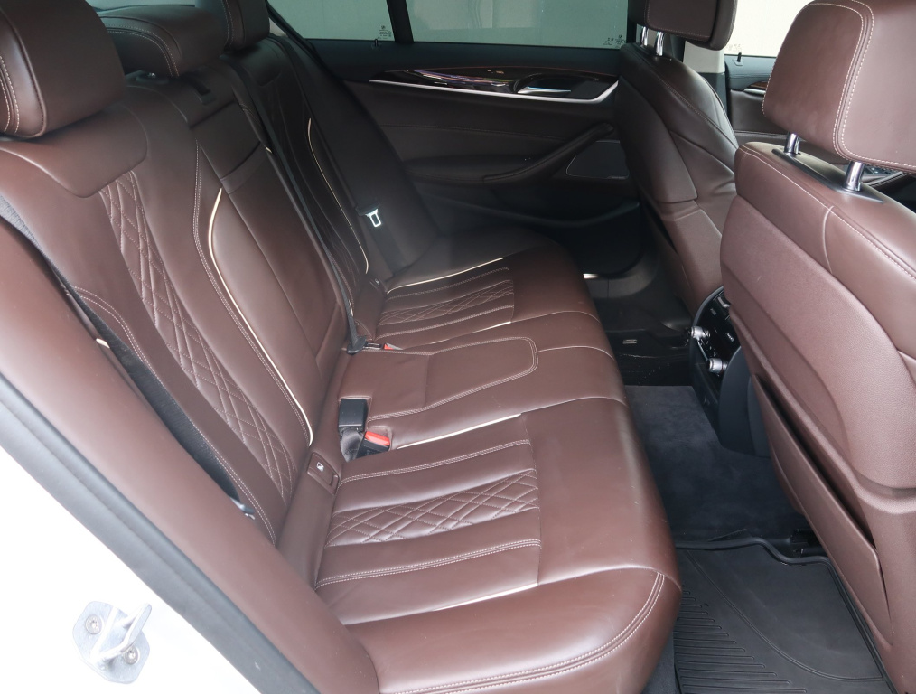 BMW 5