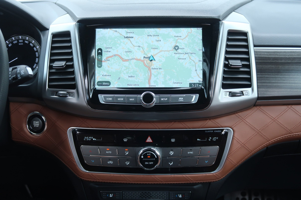 Ssang Yong Rexton