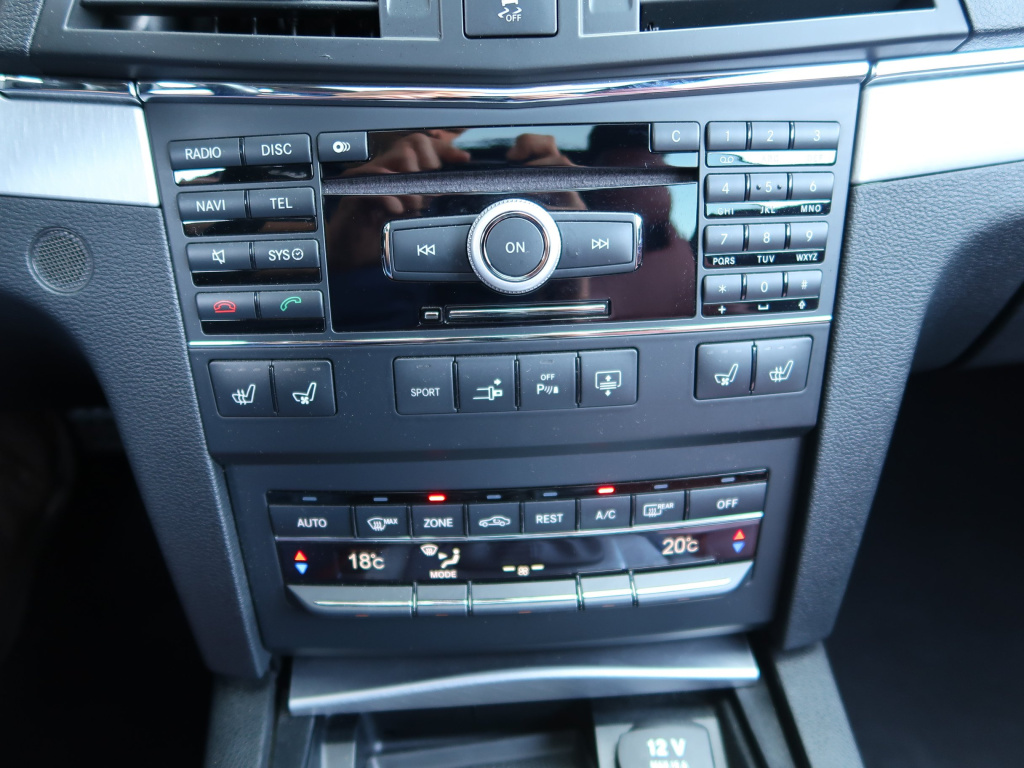 Mercedes-Benz E