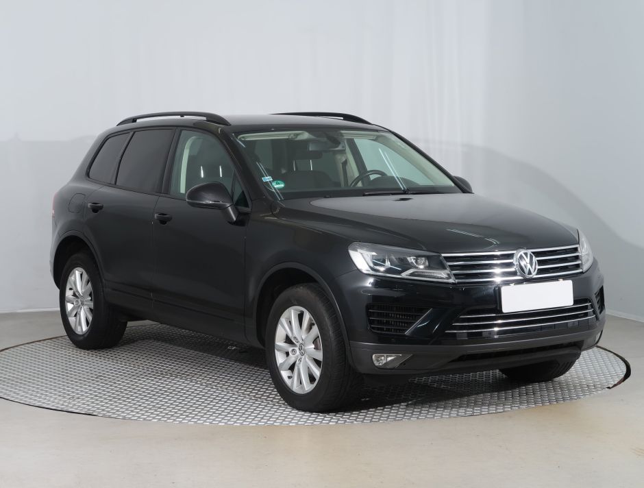 Volkswagen Touareg - 2015