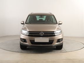 Volkswagen Tiguan - 2012
