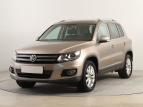 Volkswagen Tiguan - 2012