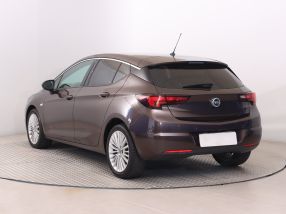 Opel Astra - 2016