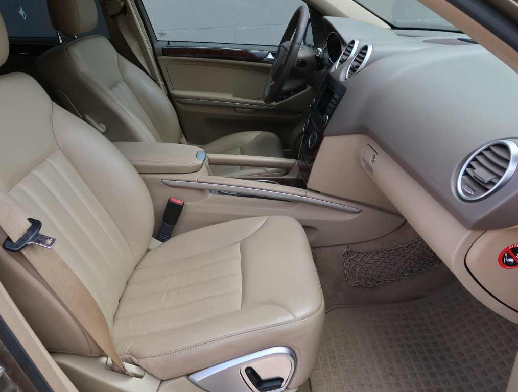 Mercedes-Benz ML
