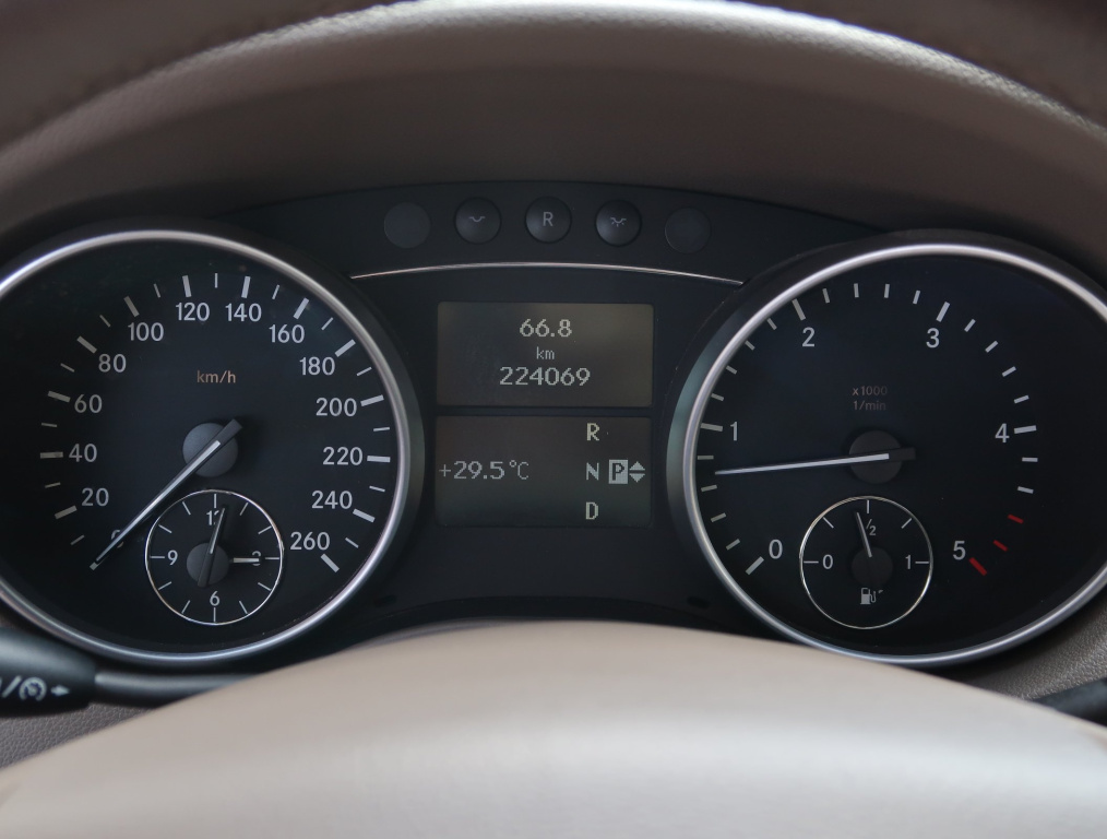 Mercedes-Benz ML