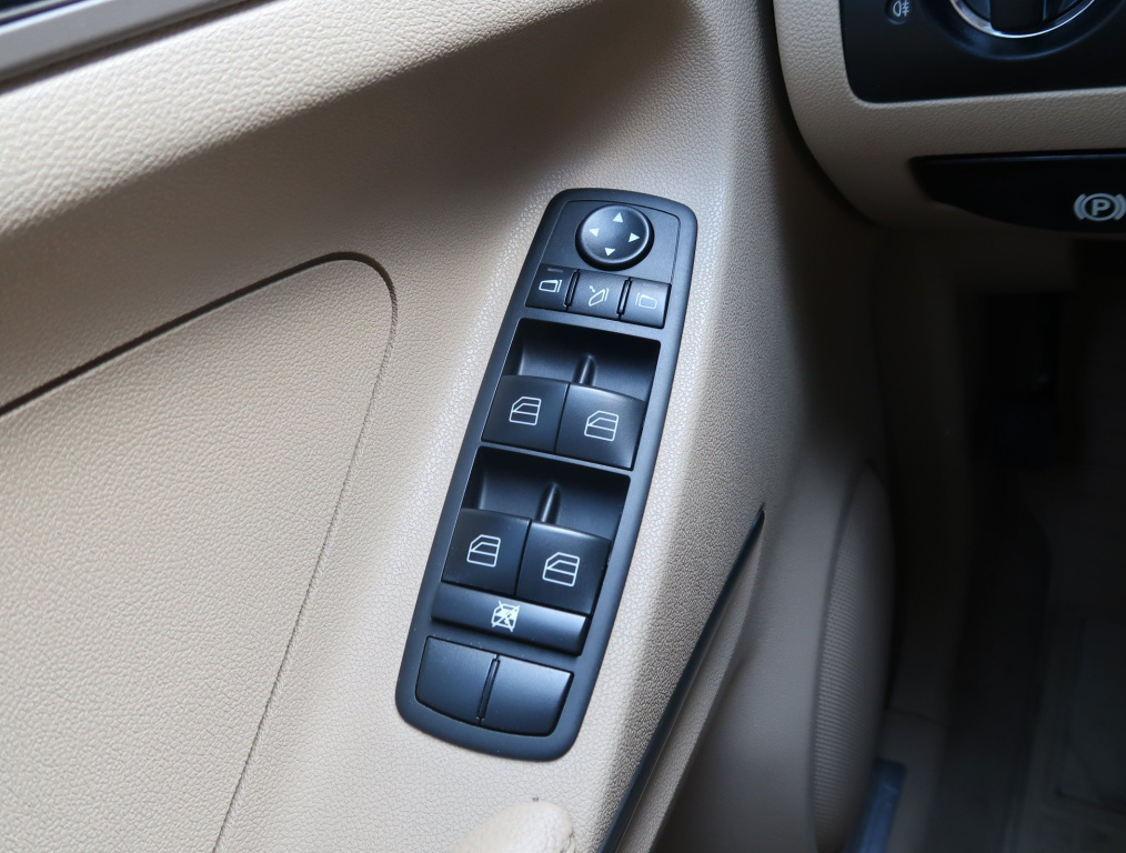 Mercedes-Benz ML