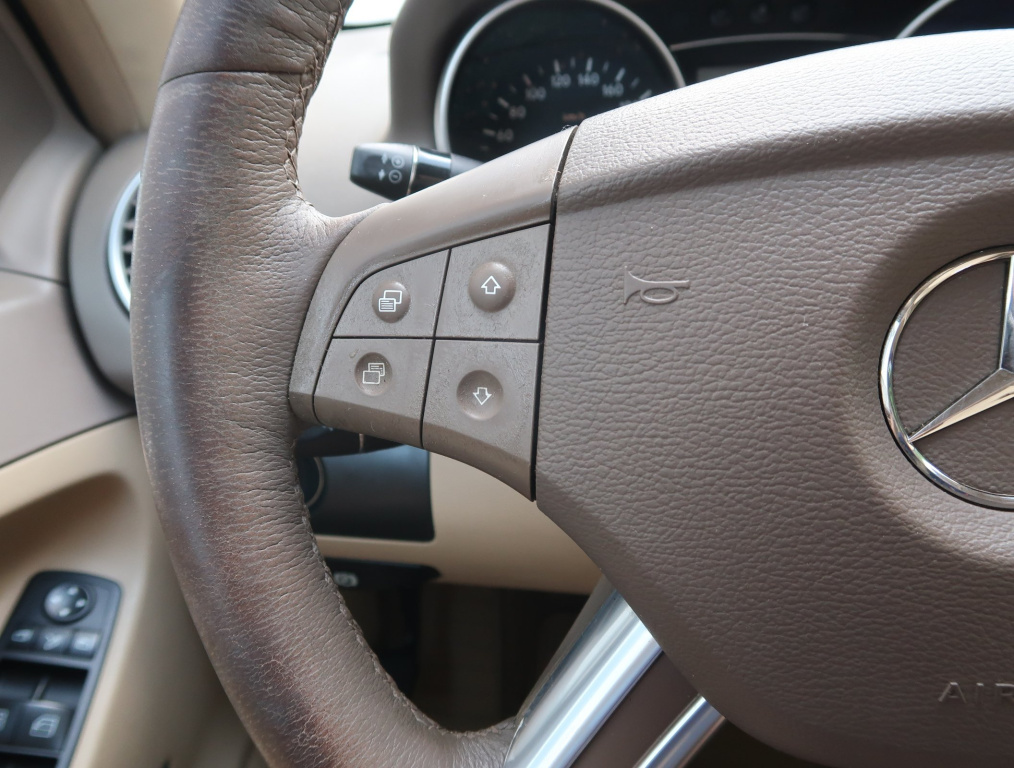 Mercedes-Benz ML