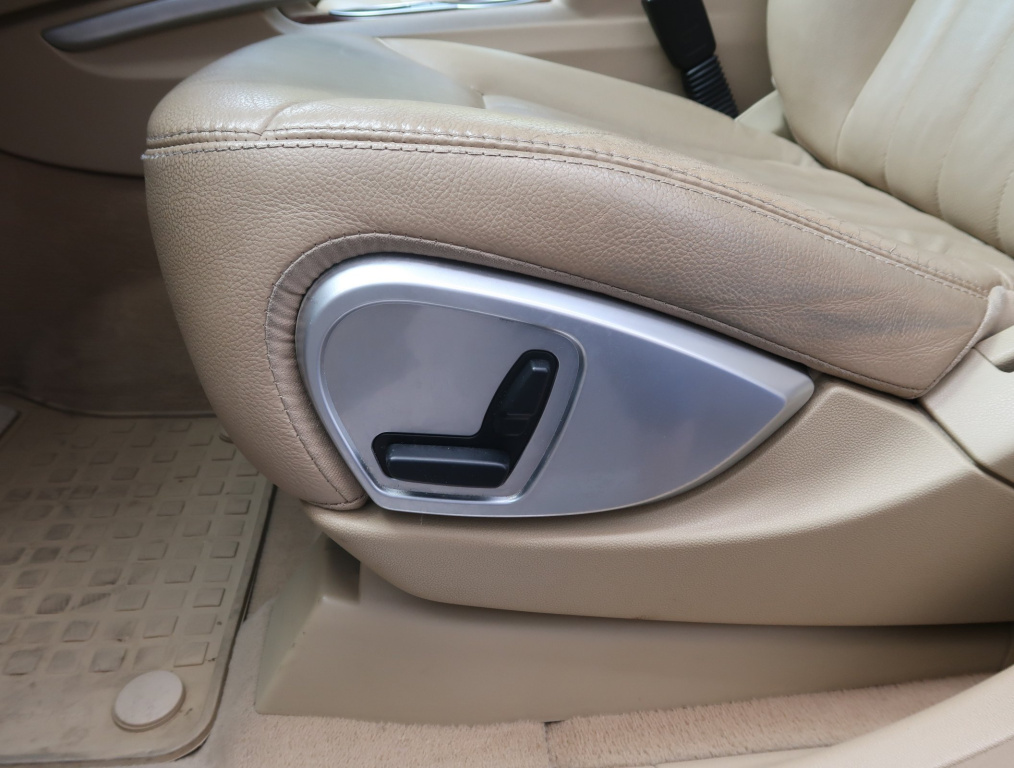 Mercedes-Benz ML