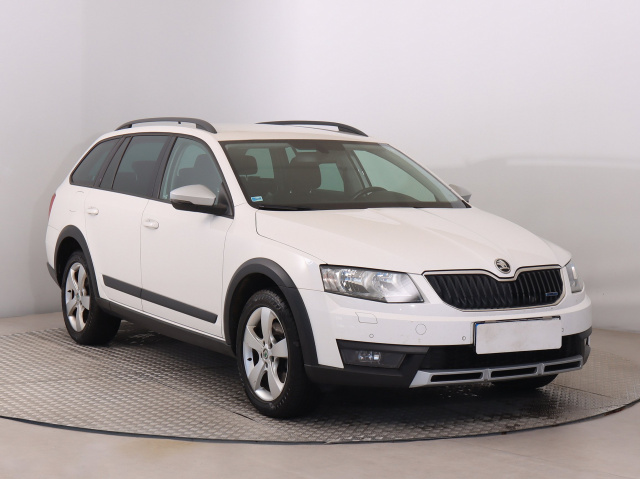 Škoda Octavia Scout 2015