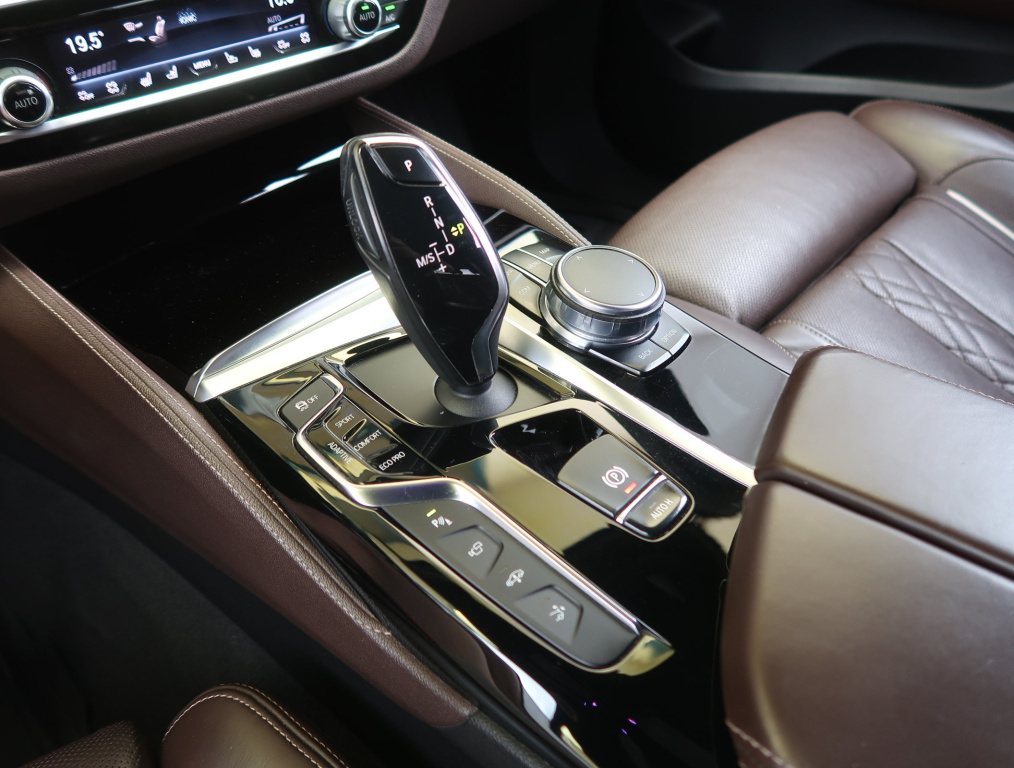 BMW 6GT