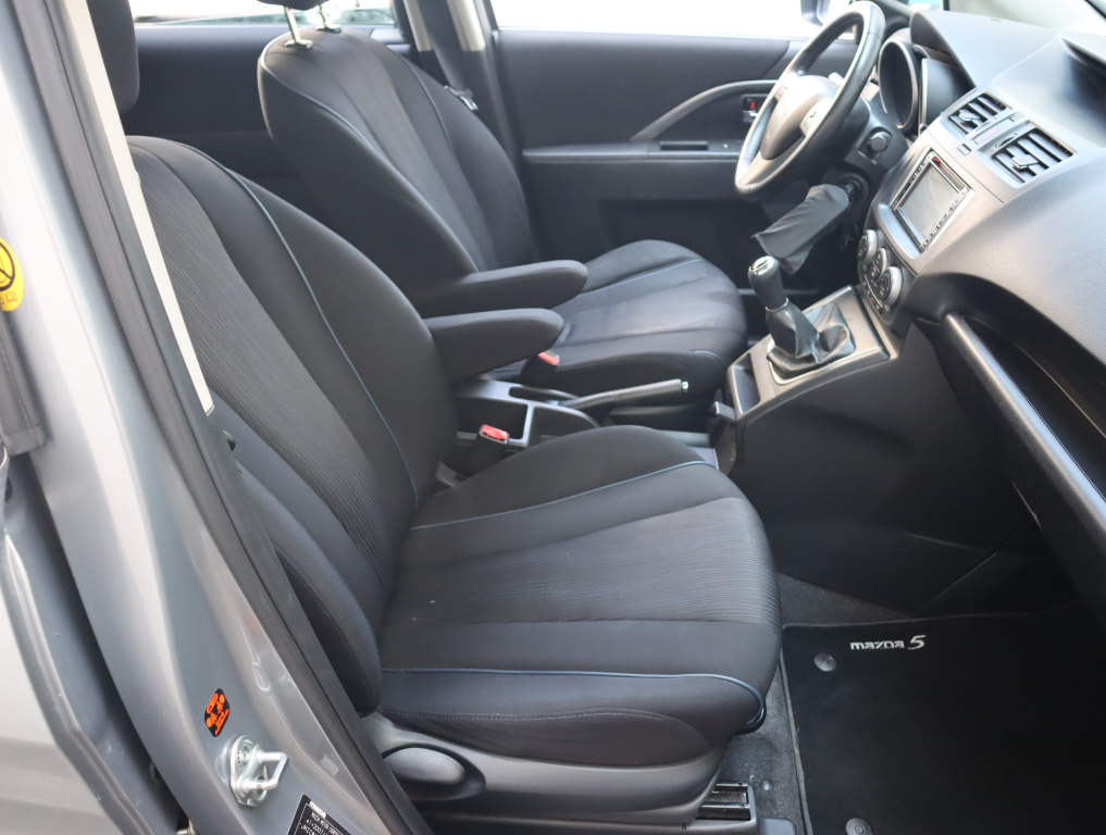 Mazda 5