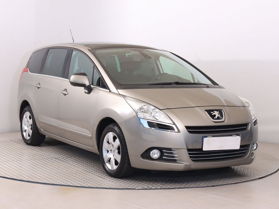 Peugeot 5008 - 2010