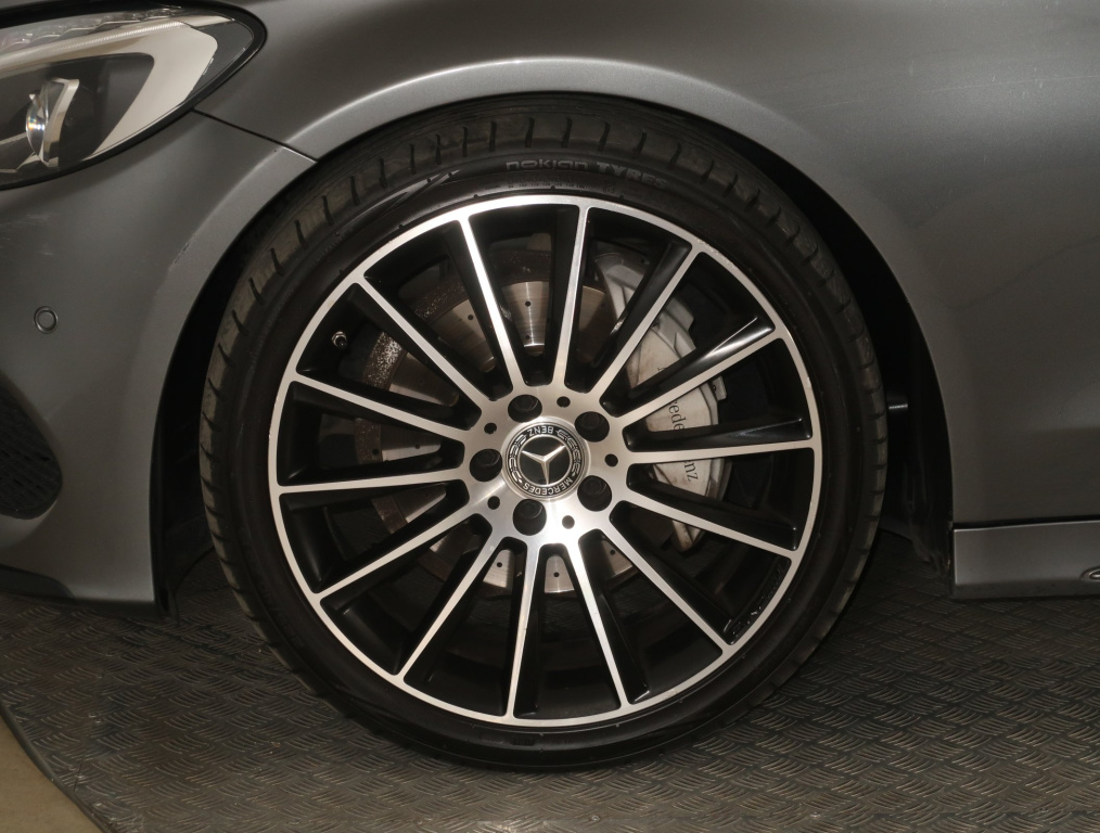 Mercedes-Benz C