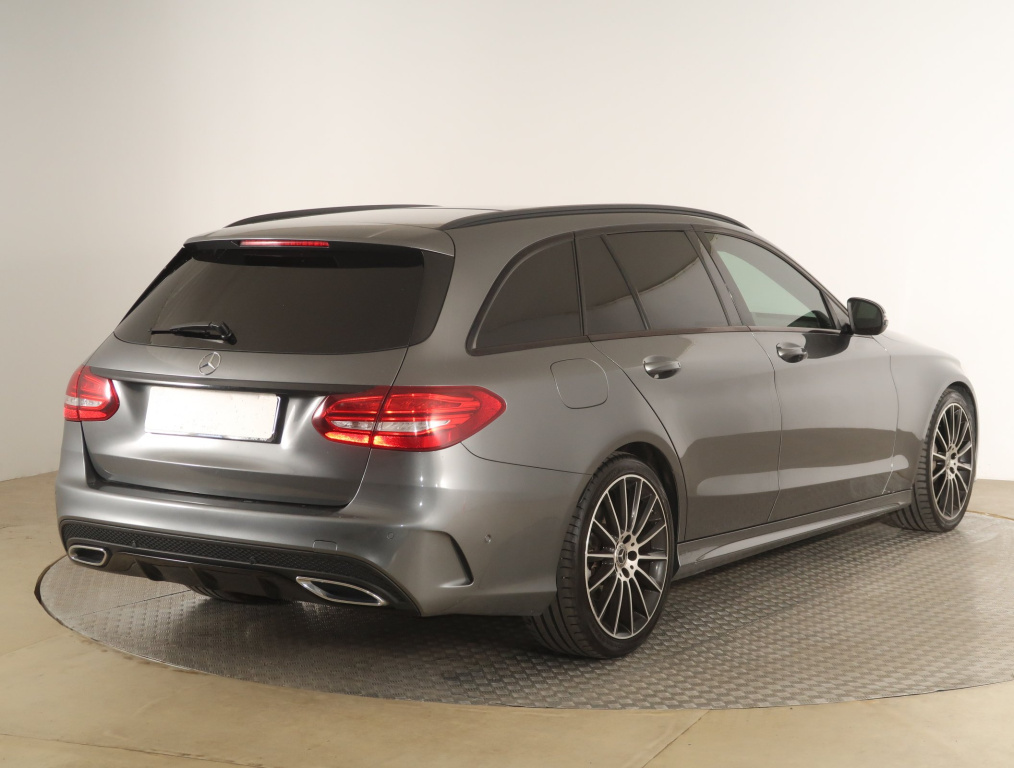 Mercedes-Benz C