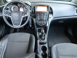 Opel Astra 2014