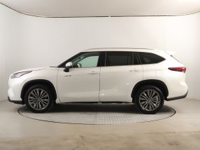 Toyota Highlander - 2021