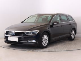 Volkswagen Passat - 2015