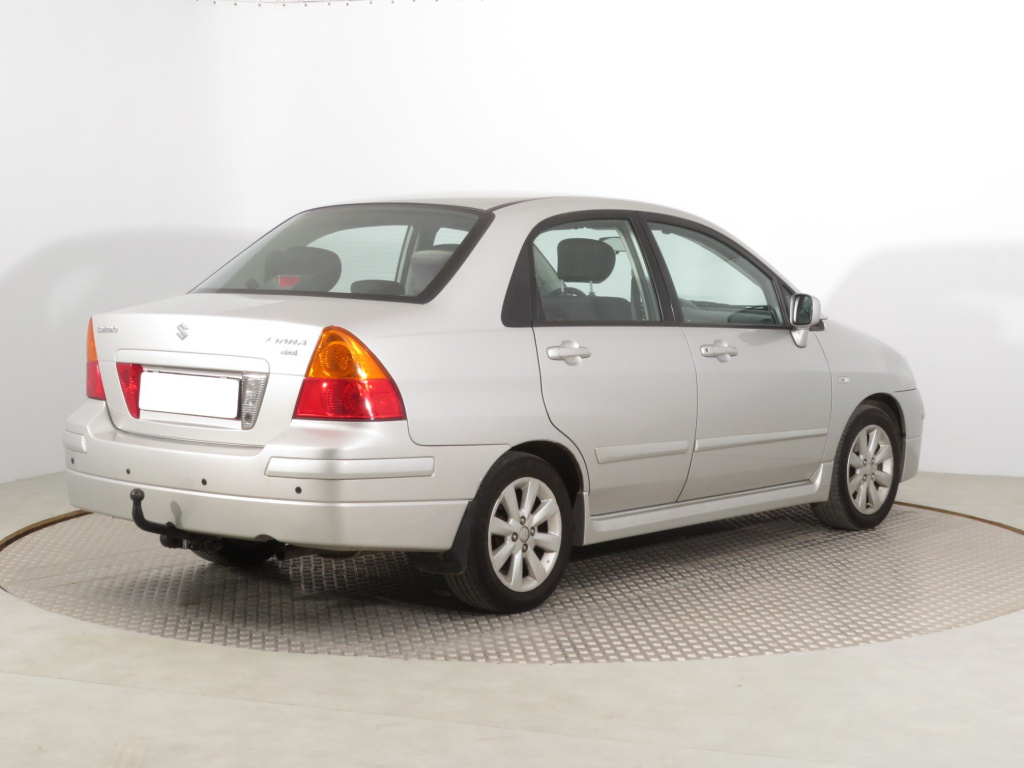 Suzuki Liana