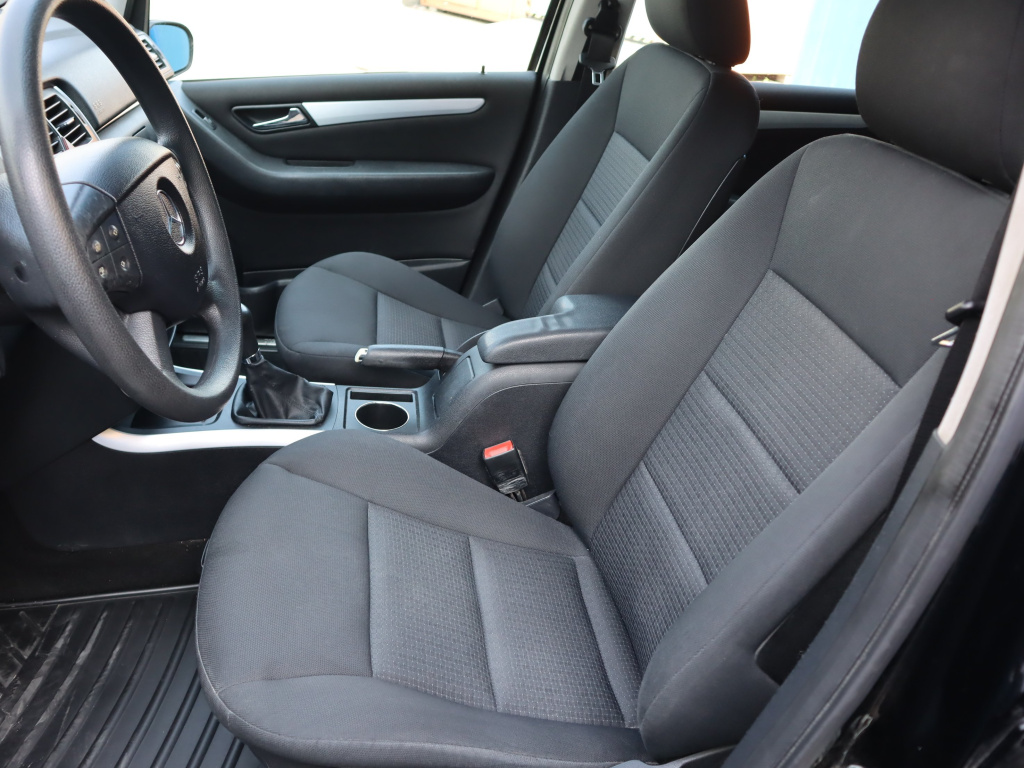 Mercedes-Benz B