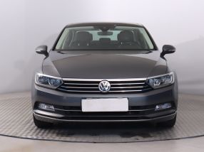 Volkswagen Passat - 2016