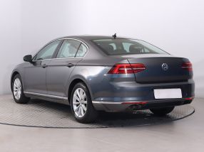 Volkswagen Passat - 2016