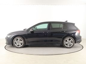 Volkswagen Golf - 2021