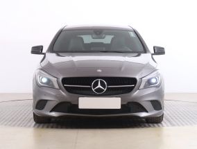 Mercedes-Benz CLA - 2016