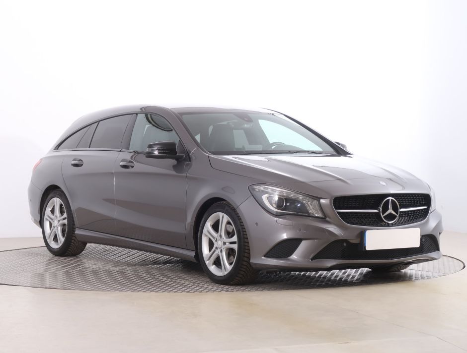 Mercedes-Benz CLA - 2016