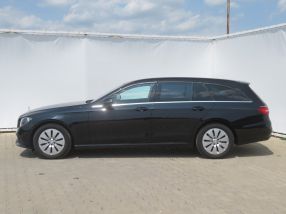 Mercedes-Benz E - 2016