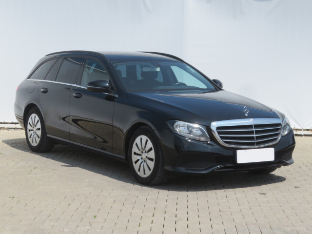 Mercedes-Benz E 2016
