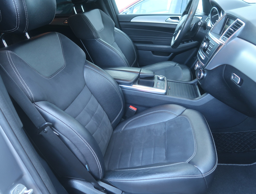 Mercedes-Benz ML