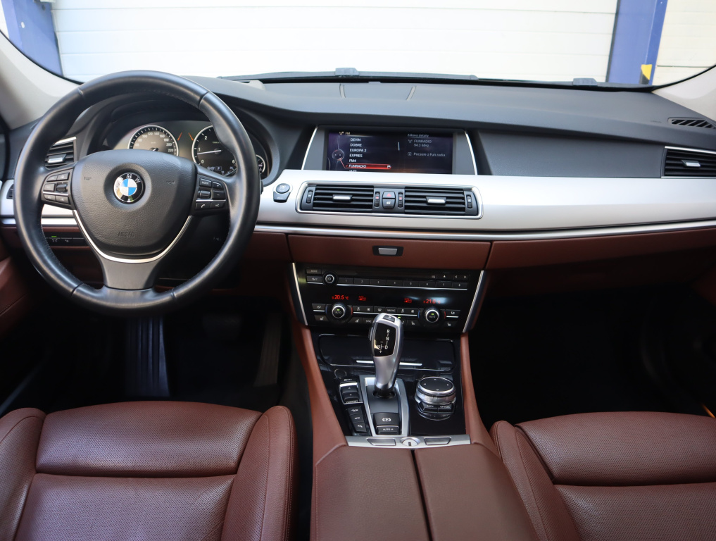 BMW 5GT