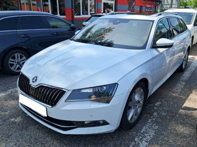 Škoda Superb 2016