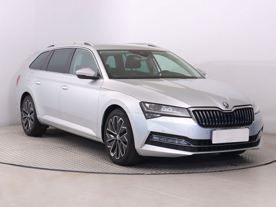 Skoda Superb - 2022