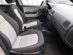 Škoda Fabia 2003