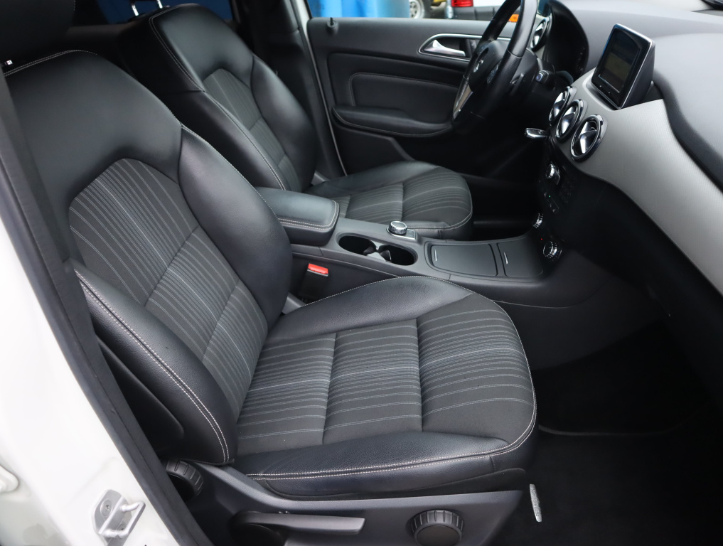 Mercedes-Benz B