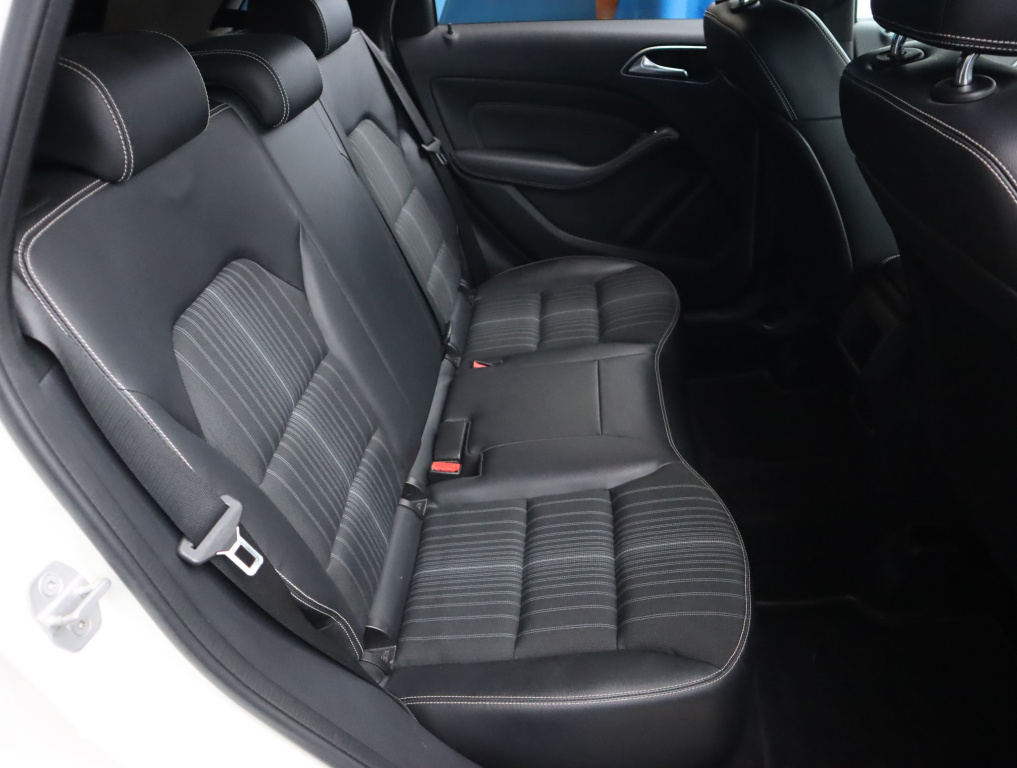 Mercedes-Benz B