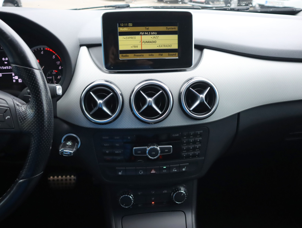 Mercedes-Benz B