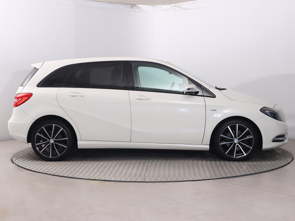 Mercedes-Benz B