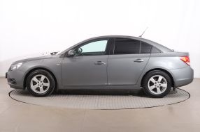 Chevrolet Cruze - 2010