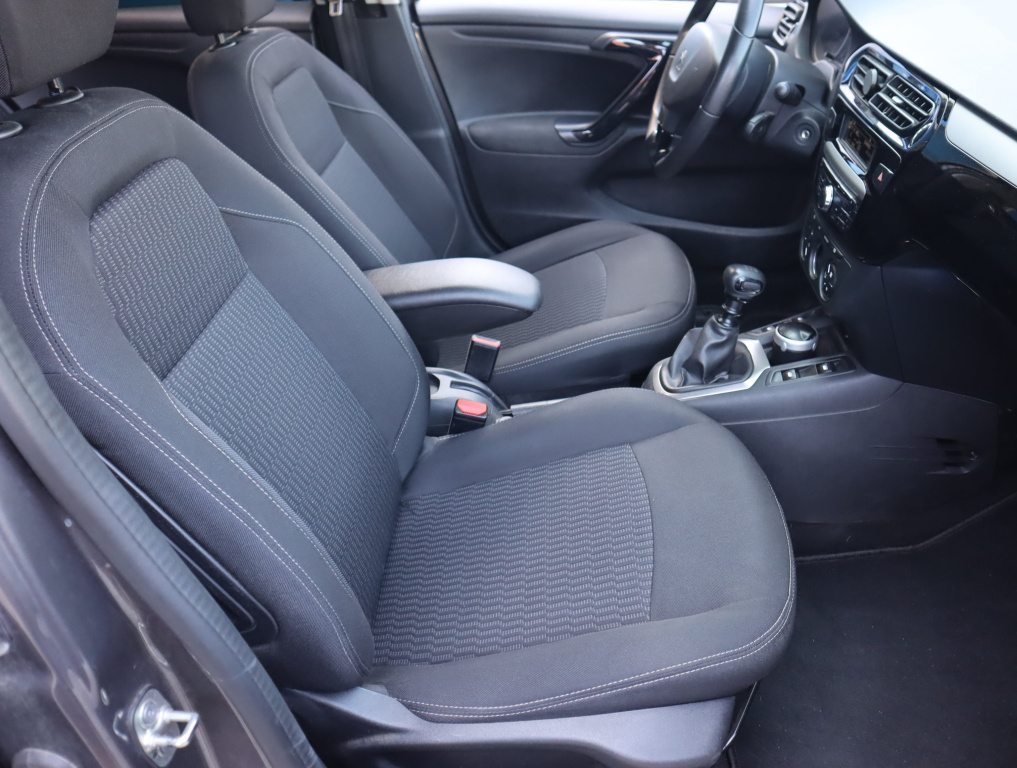 Peugeot 301