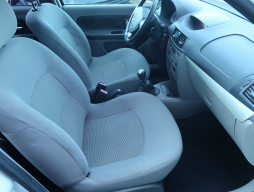 Renault Thalia 2011