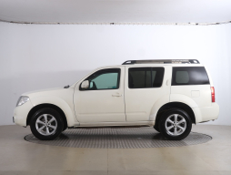 Nissan Pathfinder 2011