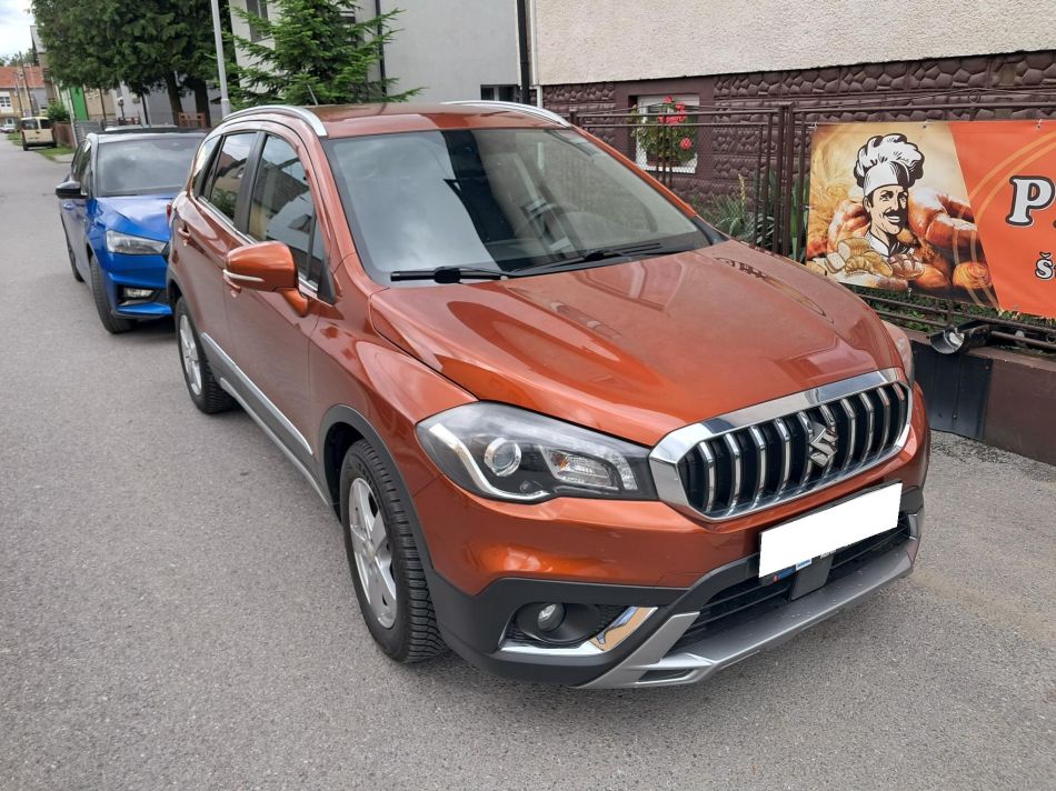Suzuki SX4 S-Cross - 2016