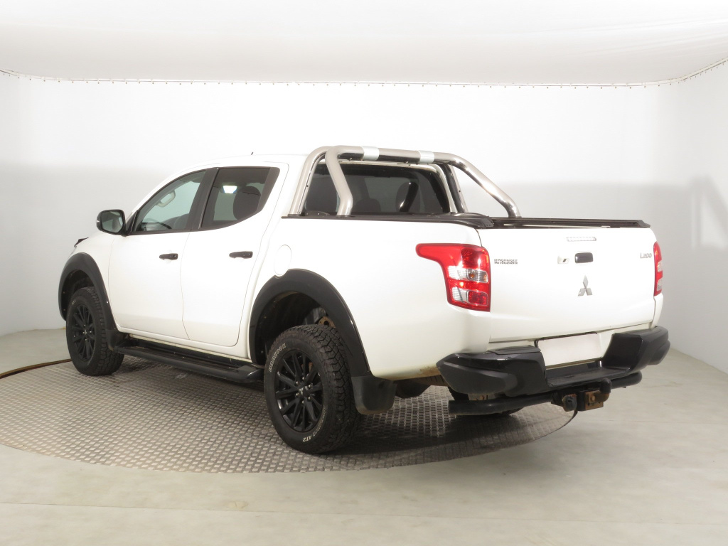 Mitsubishi L200